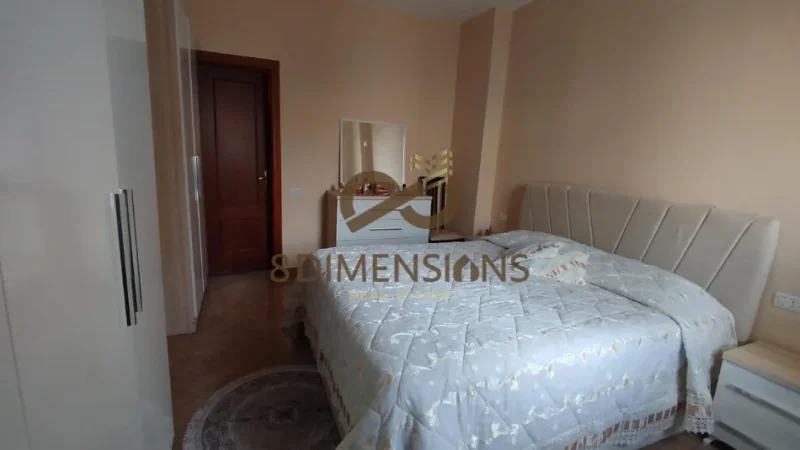 Tirane, shitet apartament 2+1+Ballkon Kati 7, 91 m² 230.000 € (pallati me shigjeta)