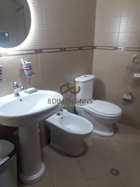 Tirane, shitet apartament 2+1+Ballkon Kati 7, 91 m² 230.000 € (pallati me shigjeta)