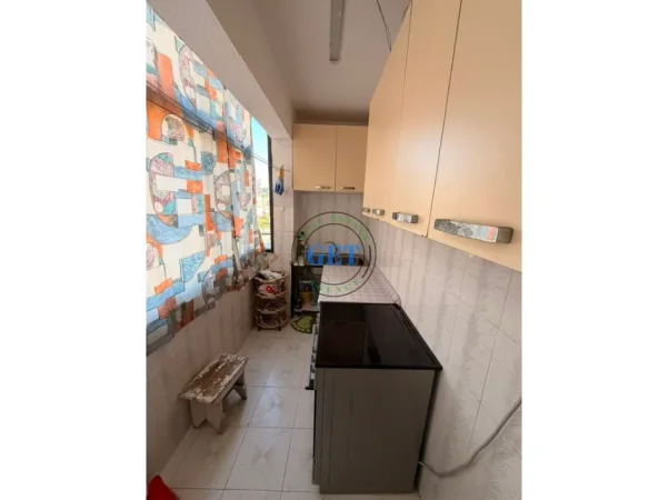 Shqiperi, jepet me qera 1+1+Ballkon Kati 0, 60 m² 300 € 