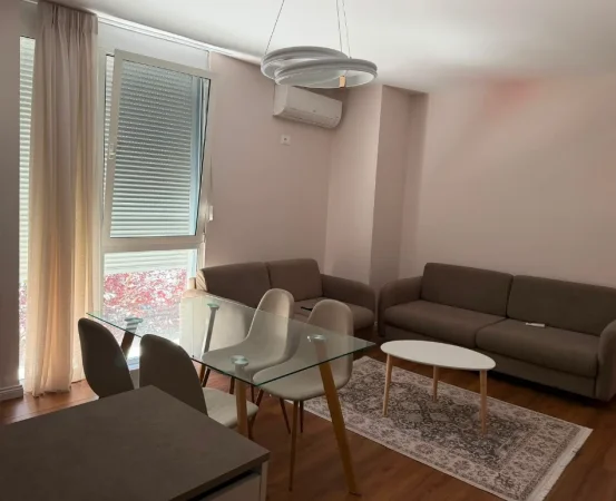 Tirane, jepet me qera apartament 2+1 , 78 m² 750 € 