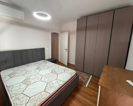 Tirane, jepet me qera apartament 2+1 , 78 m² 750 € 