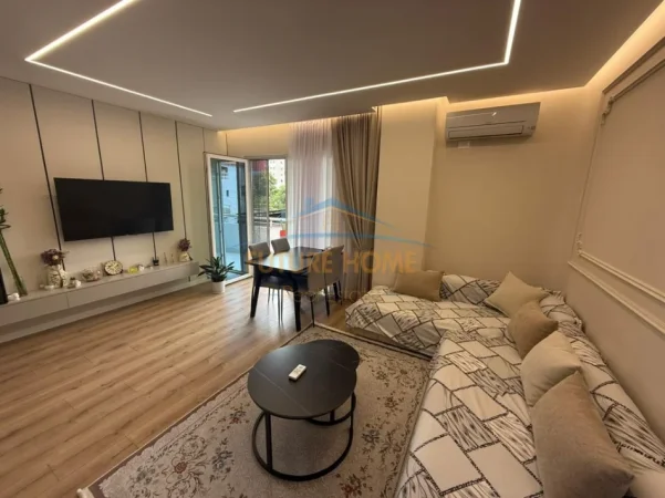 Tirane, jepet me qera apartament 2+1+2 Kati 1, 87 m² 700 € (RRUGA DRITAN HOXHA)