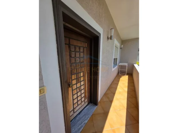 Tirane, shitet Vile , 395.000 € 