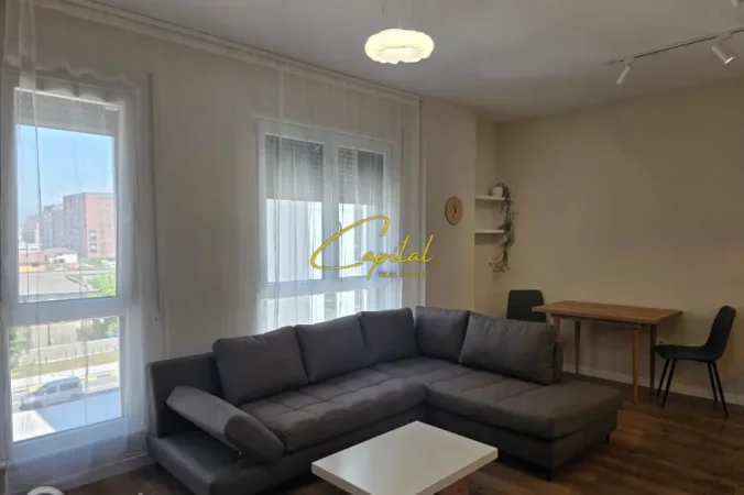 Tirane, jepet me qera apartament 1+1 Kati 3, 64 m² 530 € (5 MAJI)