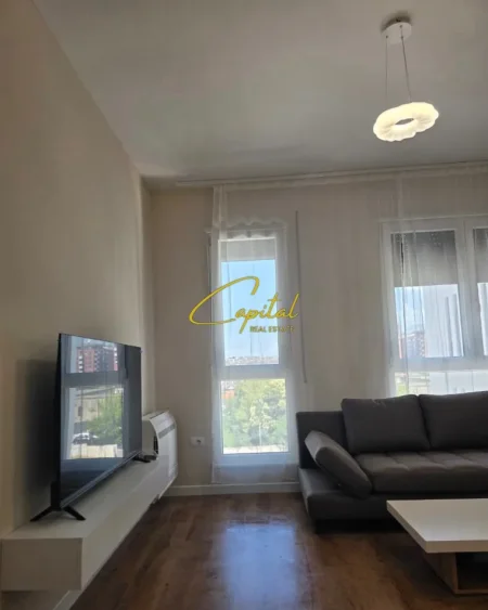 Tirane, jepet me qera apartament 1+1 Kati 3, 64 m² 530 € (5 MAJI)