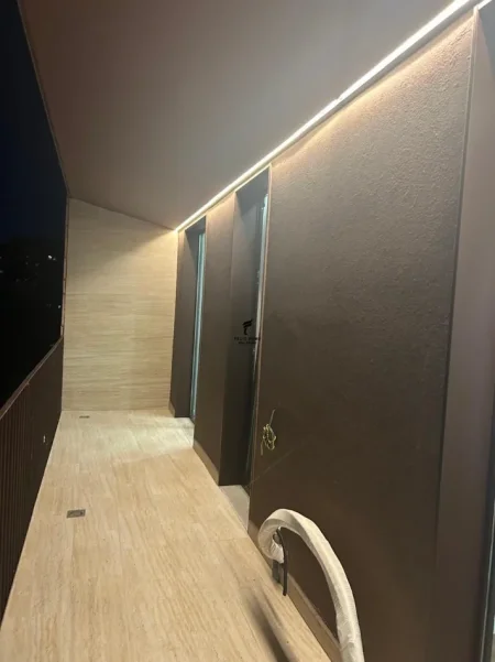 Tirane, jepet me qera zyre Kati 4, 116 m² 1.700 € (RRUGA E KOSOVAREVE)