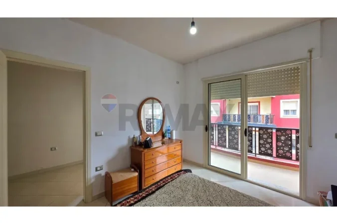 Vlore, shitet apartament 1+1+Ballkon Kati 4, 86 m² 149.500 € (Rruga Pelivan Leskaj, Vlorë)