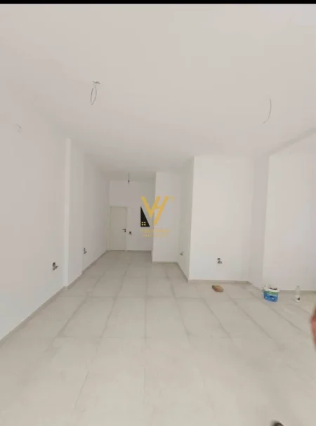 Tirane, shitet ambjent biznesi Kati 0, 60 m² 130.000 € (DON BOSKO)