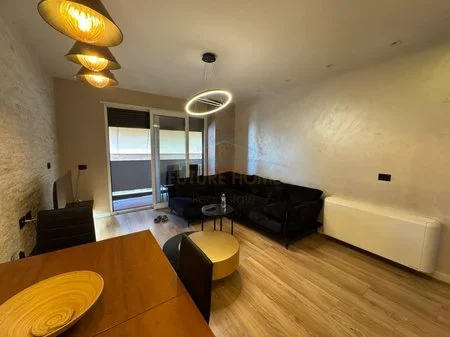 Tirane, jepet me qera apartament 2+1 Kati 5, 115 m² 1.000 € (STACION TRENI ,JORDAN MISJA,SPAK ,KOMPLEKSI PANORAMA)