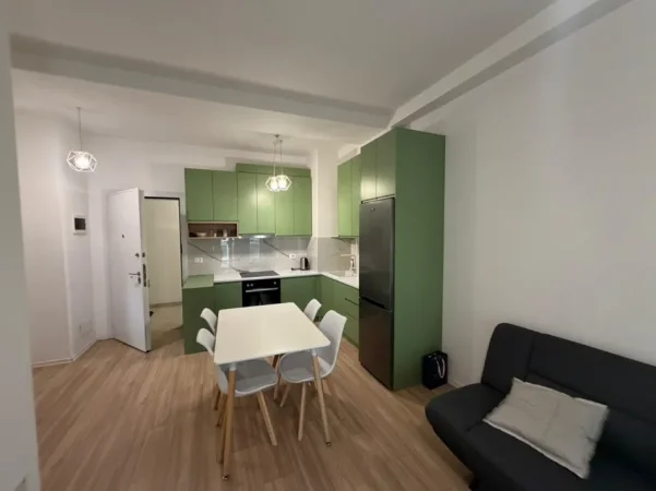 Tirane, jepet me qera apartament 1+1 Kati 5, 650 € (21 dhjetori)