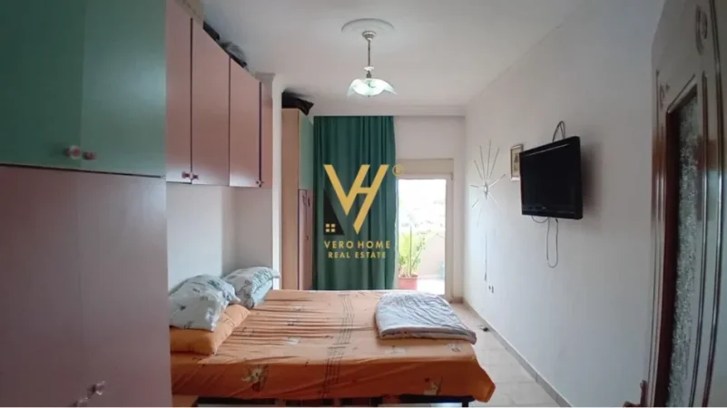 Tirane, jepet me qera apartament 2+1+Ballkon Kati 4, 100 m² 520 € (KINOSTUDIO)
