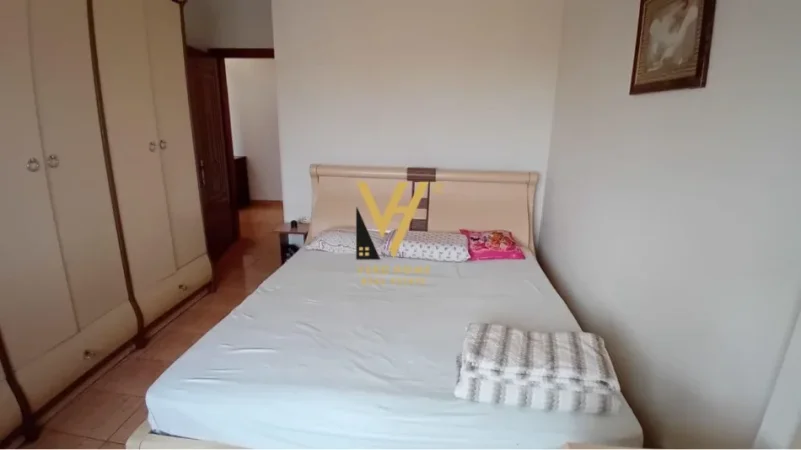 Tirane, jepet me qera apartament 2+1+Ballkon Kati 4, 100 m² 520 € (KINOSTUDIO)