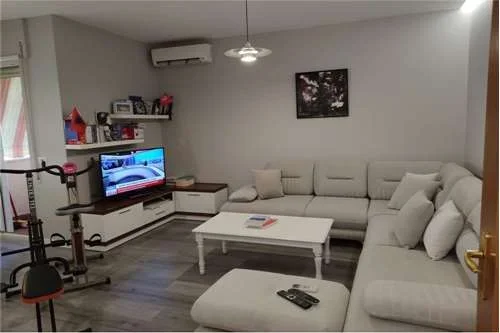 Tirane, jepet me qera apartament 1+1 Kati 5, (Kodra e Diellit)
