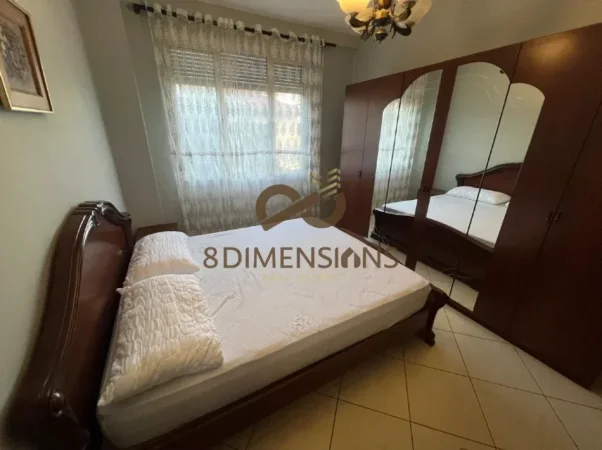 Tirane, jepet me qera apartament 1+1+Ballkon Kati 2, 65 m² 500 € (rruga fortuzi)