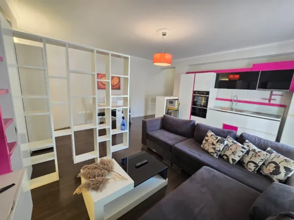 Tirane, jepet me qera apartament 1+1+Ballkon Kati 2, 70 m² 600 € (Kodra e Diellit 1)