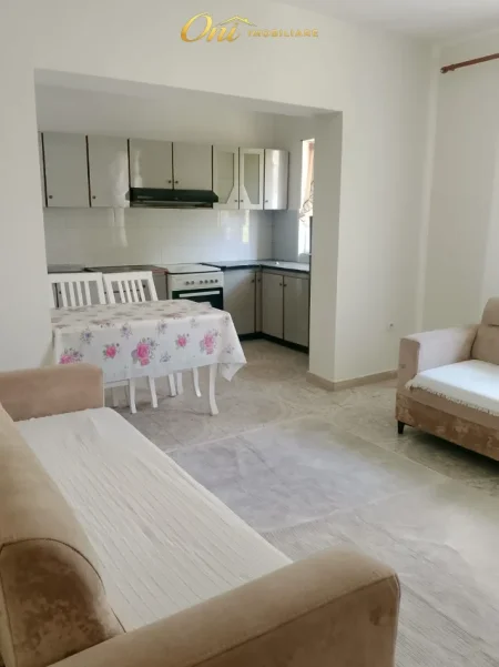 Tirane, jepet me qera apartament 2+1 Kati 1, 90 m² 450 € (TREGU ELEKTRIK)