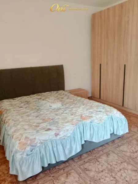 Tirane, jepet me qera apartament 2+1 Kati 1, 90 m² 450 € (TREGU ELEKTRIK)