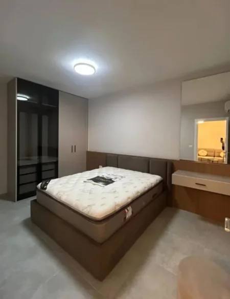 Tirane, jepet me qera apartament 1+1 Kati 12, 69 m² 518 € (Yzberisht prane pasticeri Nela)