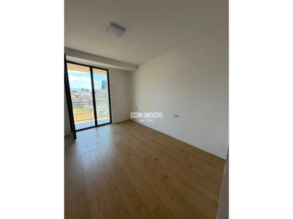 Tirane, jepet me qera apartament 3+1 Kati 5, 160 m² 1.700 € (përfshirë administrimin (Rruga Mine Peza)