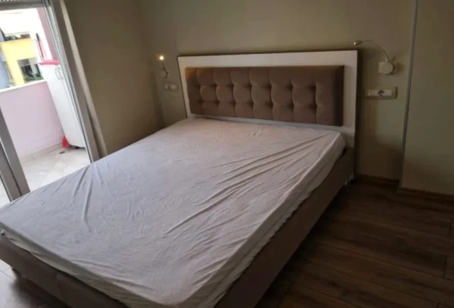 Tirane, jepet me qera apartament 1+1+Ballkon Kati 7, 60 m² 400 € (Astir te Nela 5)