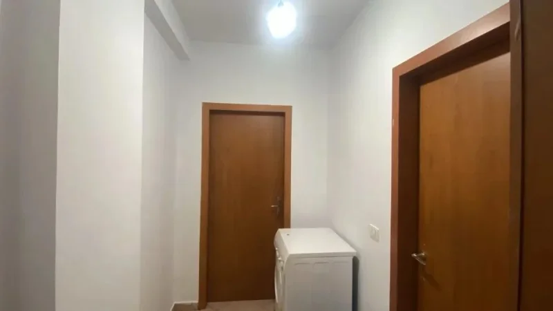 Tirane, jepet me qera apartament 2+1 Kati 2, 85 m² 520 € (Yzberisht)
