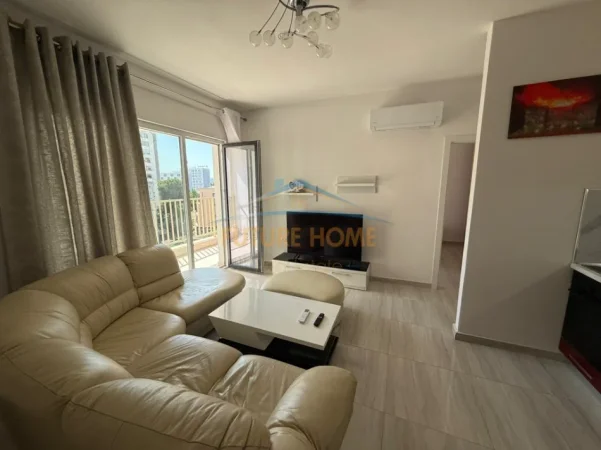 Tirane, jepet me qera apartament 1+1 Kati 3, 73 m² 650 € (ZOGU I ZI)