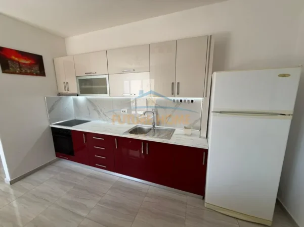 Tirane, jepet me qera apartament 1+1 Kati 3, 73 m² 650 € (ZOGU I ZI)