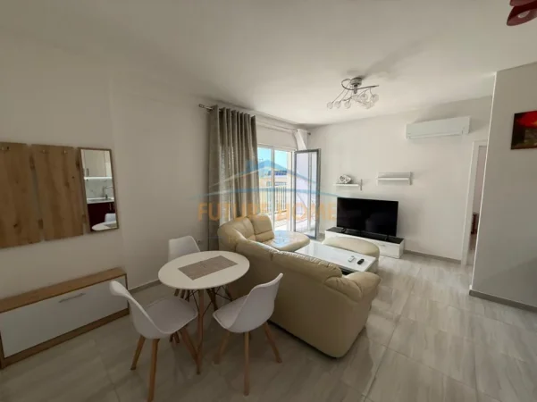 Tirane, jepet me qera apartament 1+1 Kati 3, 73 m² 650 € (ZOGU I ZI)