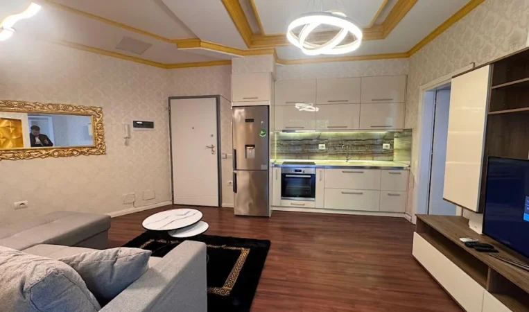 Tirane, jepet me qera apartament 2+1 Kati 0, 140 m² 750 € (Liqeni Thate)