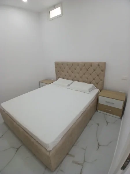 Durres, shitet apartament 1+1+Ballkon Kati 3, 40 m² 75.000 € (Rruga Grigor Durrsaku)