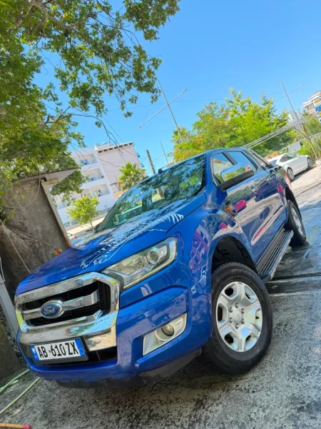 Tirane, shitet makine Ford Ranger XLT Nafte, blu manuale 18.700 €