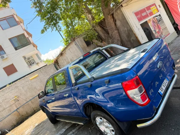 Tirane, shitet makine Ford Ranger XLT Nafte, blu manuale 18.700 €