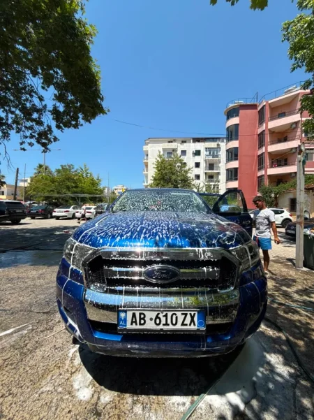 Tirane, shitet makine Ford Ranger XLT Nafte, blu manuale 18.700 €