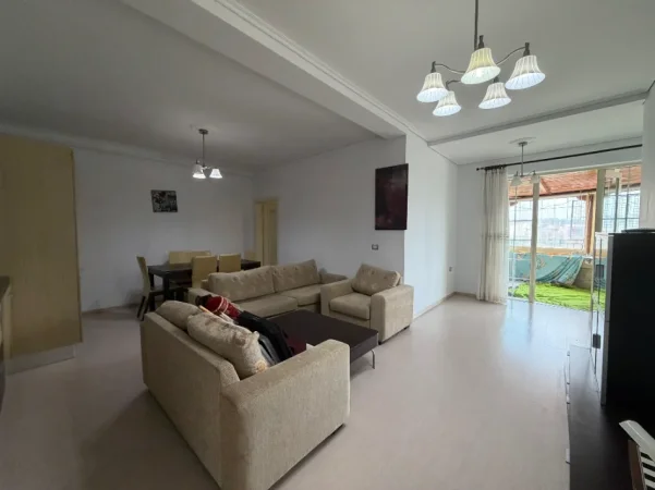 Tirane, shitet apartament 2+1 Kati 8, 119 m² 205.000 € (ali visha)