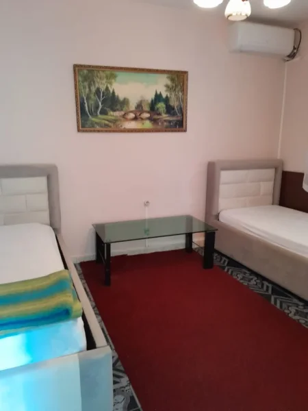Tirane, jepet me qera apartament 2+1 Kati 2, 80 m² 600 € (Bulevardi Zogu i Parë)