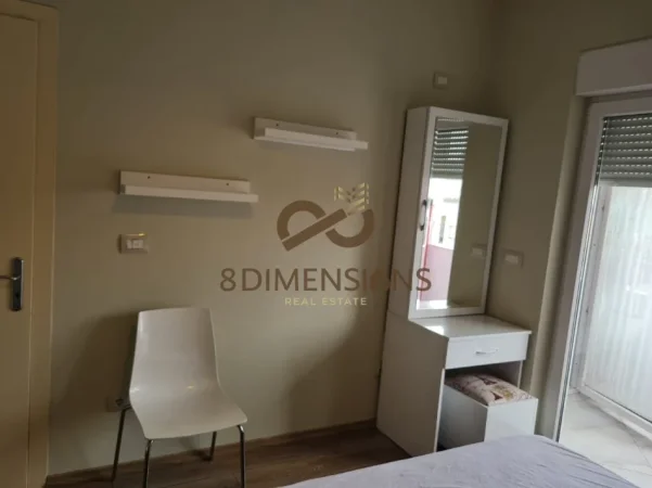 Tirane, jepet me qera apartament 1+1+Ballkon Kati 7, 60 m² 430 € (Astir, prane Vero Caffe)