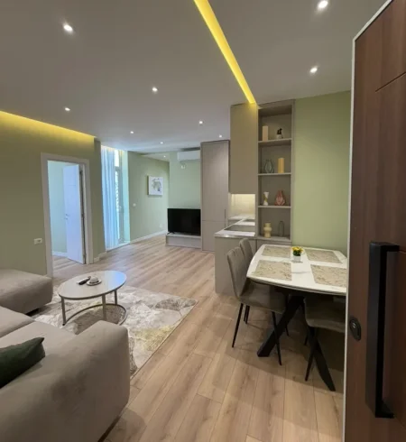 Tirane, shitet apartament 1+1 , 70 m² 235.000 € 