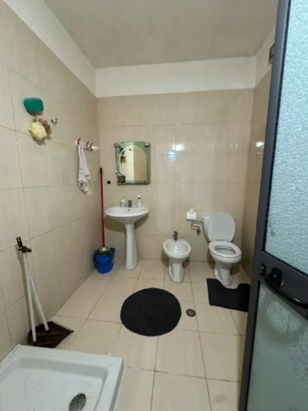 APARTAMENT  2+1 ME QIRA  " KRISTALI "   600 €