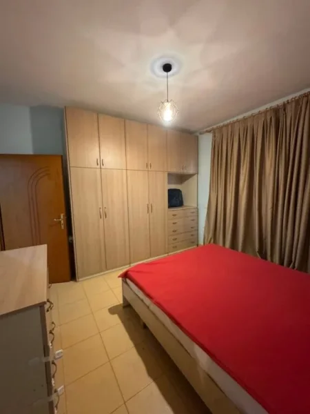 APARTAMENT  2+1 ME QIRA  " KRISTALI "   600 €