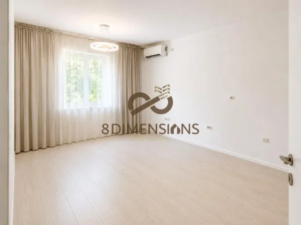 Tirane, jepet me qera ambjent biznesi Kati 1, 50 m² 650 € (Ish Blloku, prane Kafe Romes - D825Z-10)