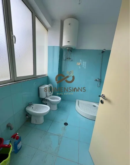 Tirane, shitet apartament 1+1 Kati 2, 64 m² 89.000 € (Fresk, prane shkolles Klodian Tanushi- D8141A-15)