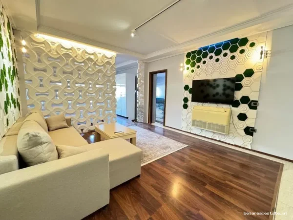 Tirane, jepet me qera apartament 2+1 Kati 9, 100 m² 900 € (blloku)