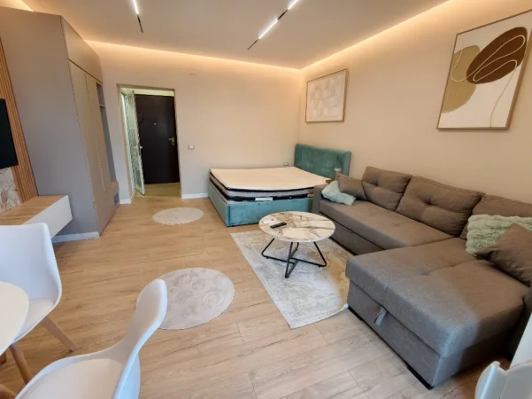 Tirane, jap me qera apartament 1+1 Kati 4, 40 m² (Rruga e Barrikadave)