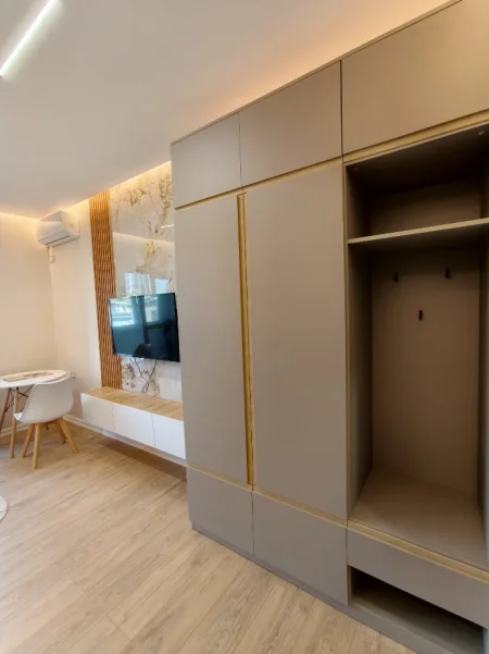Tirane, jap me qera apartament 1+1 Kati 4, 40 m² (Rruga e Barrikadave)