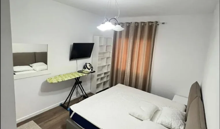 Tirane, jepet me qera apartament 1+1 Kati 2, 76 m² 650 € 