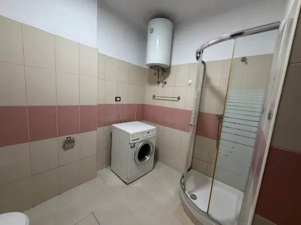 Shqiperi, jepet me qera apartament 1+1+Ballkon Kati 3, 60 m² 450 € (Rruga:Mihal Grameno)