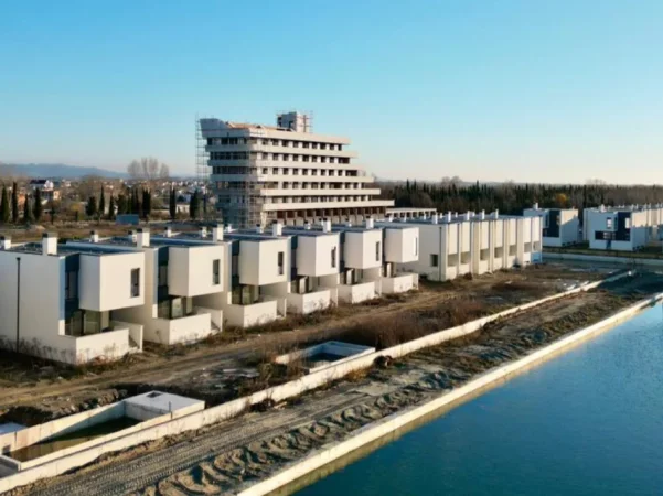 Durres, shitet Vile 3+1 , 1.216 m² 893.000 € (Turquoise Marina Rezidence, Hamallaj)