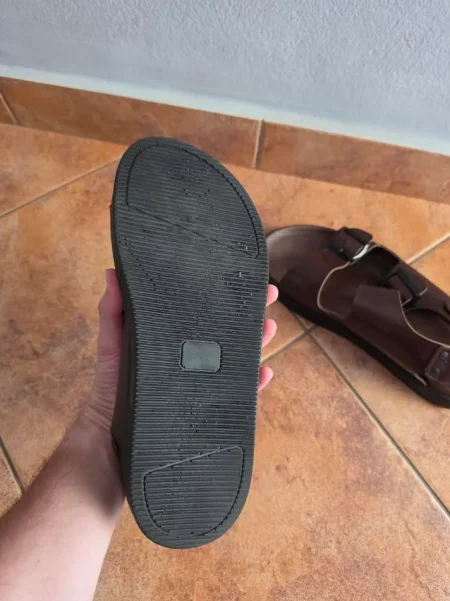 Tirane, shes 50 €
