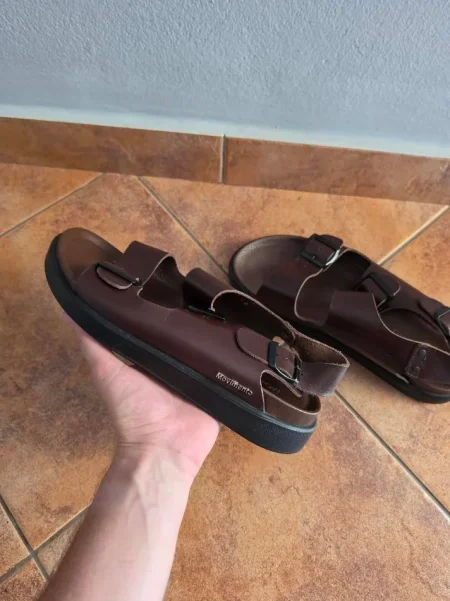 Tirane, shes 50 €