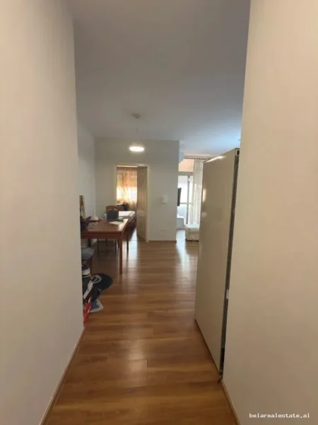 Tirane, jepet me qera apartament 1+1 Kati 5, 70 m² 570 € (Selvia)